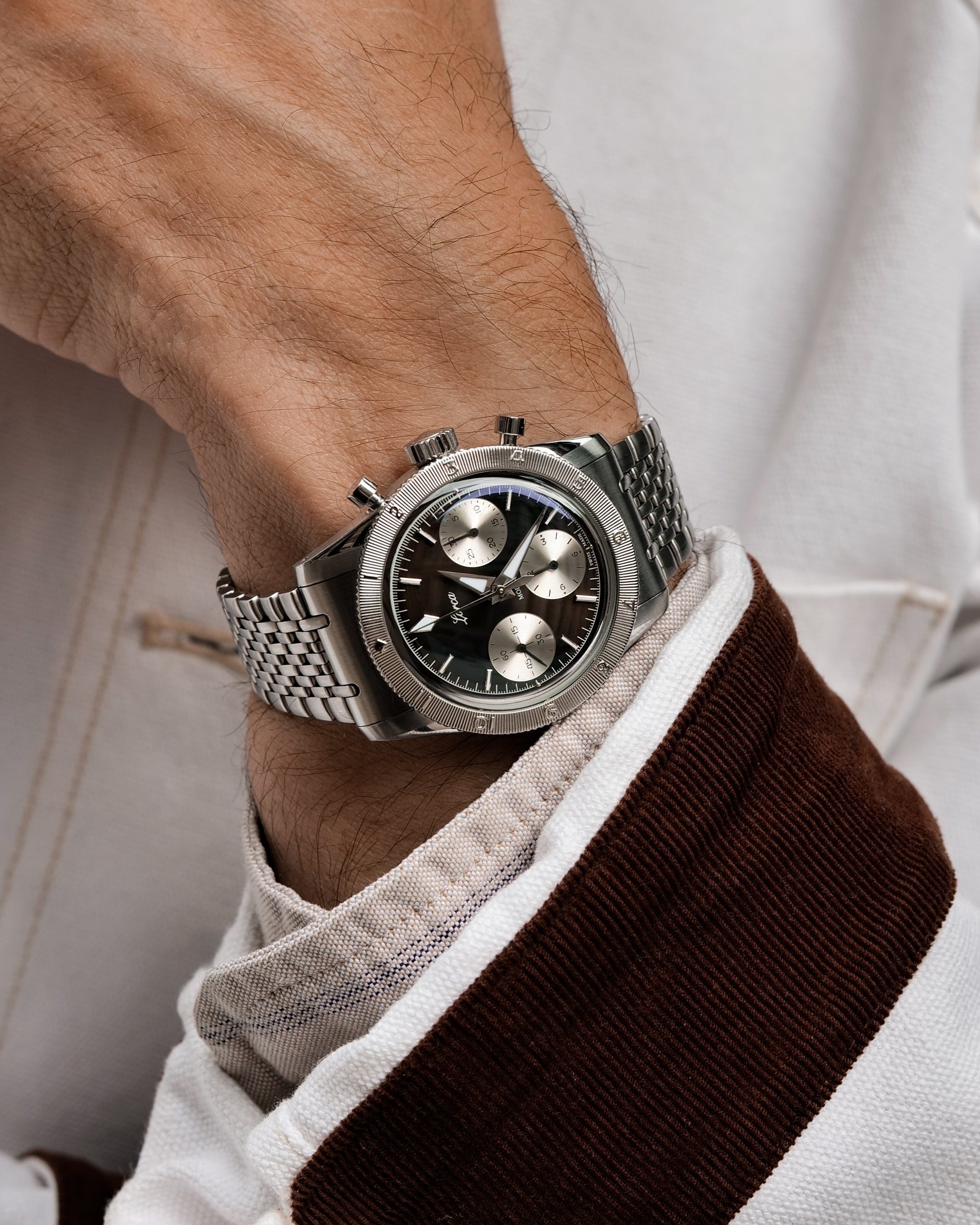 Manual Swiss Chronograph 38mm 100 meters quiet luxury